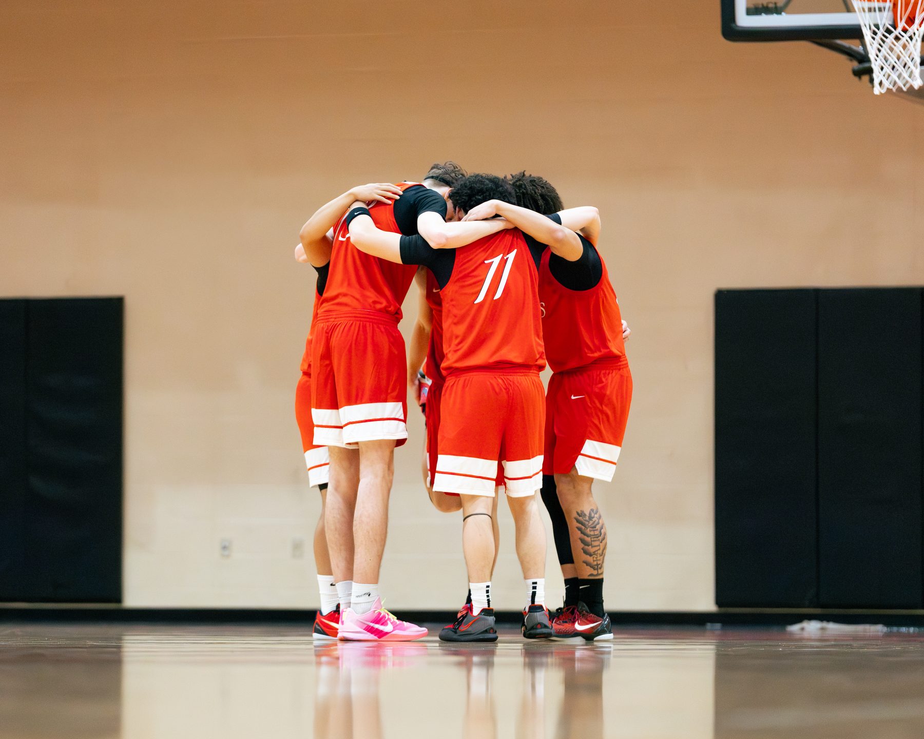 Tight huddle